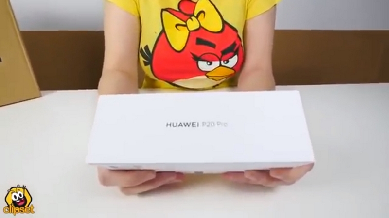 Mở hộp và trên tay nhanh siêu phẩm Huawei P20 Pro Mở hộp và trên tay nhanh siêu phẩm Huawei P20 Pro