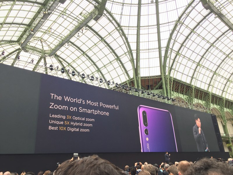 Huawei P20 và P20 Pro chính thức trình làng, smartphone đầu tiên có 3 camera mặt sau Huawei P20 và P20 Pro chính thức trình làng, smartphone đầu tiên có 3 camera mặt sau