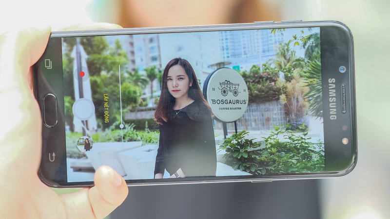 galaxy j7+