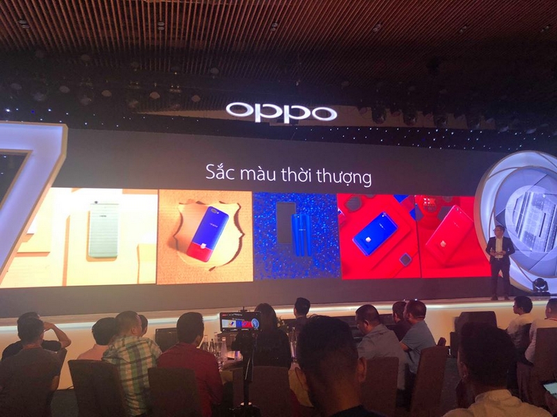 OPPO F7 ra mắt tại Việt Nam: Camera selfie 25 OPPO F7 ra mắt tại Việt Nam: Camera selfie 25