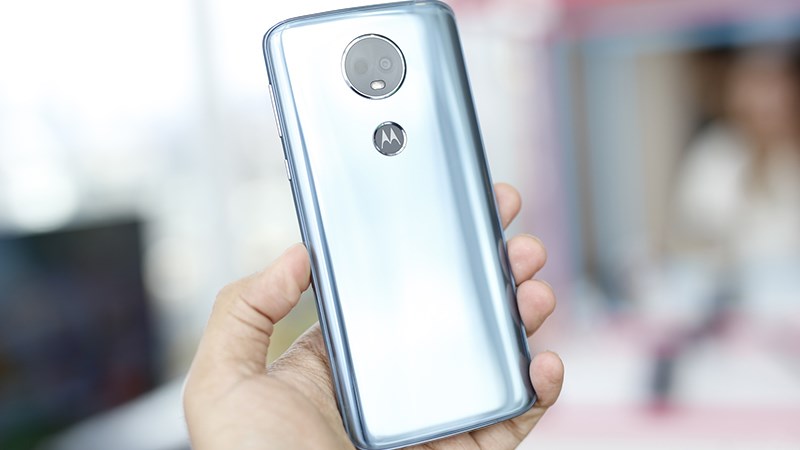 moto E5 plus moto E5 plus