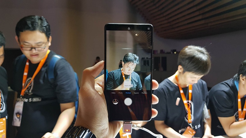 Trên tay nhanh Mi Mix 2S