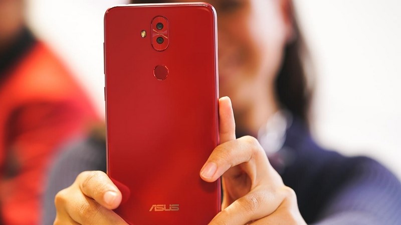 Zenfone 5Z đỏ