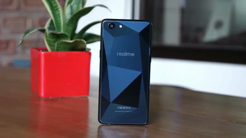 OPPO Realme 1 ra mắt ở Ấn Độ: Chip Helio P60, giá từ 3 triệu đồng OPPO Realme 1 ra mắt ở Ấn Độ: Chip Helio P60, giá từ 3 triệu đồng