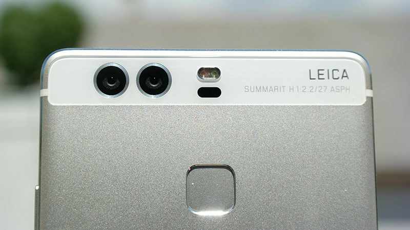 Huawei smartphone vs ống kính Leica Huawei smartphone vs ống kính Leica