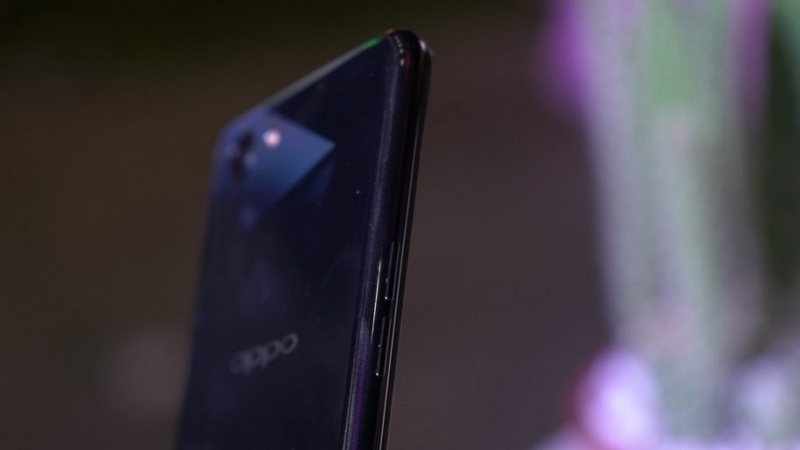 OPPO F7 Youth OPPO F7 Youth