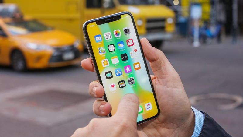 iPhone iPhone