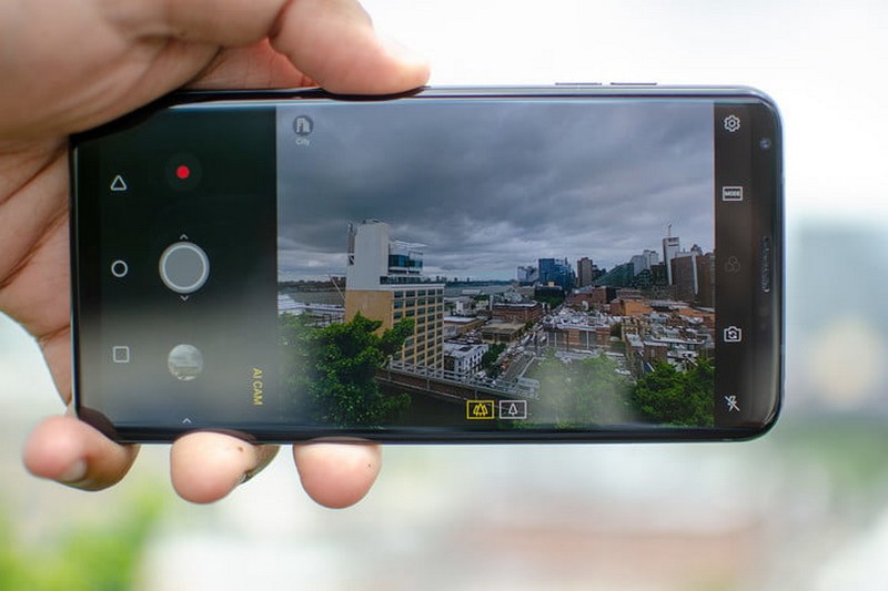 LG V35 ThinQ LG V35 ThinQ