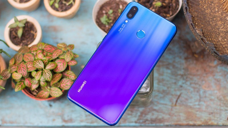 Đã có gần 2.000 khách hàng đặt mua smartphone 4 camera AI – Huawei Nova 3i