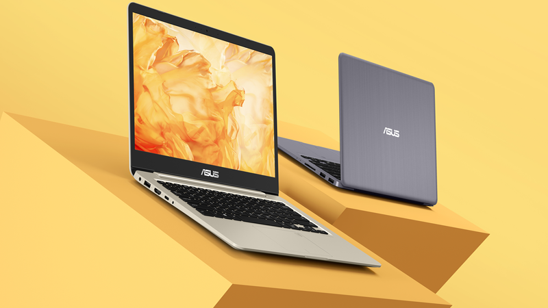 Hàng loạt laptop mới lên kệ Hàng loạt laptop mới lên kệ