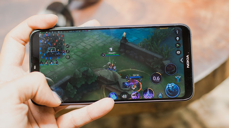 Nokia 6.1 Plus chơi game liên quân