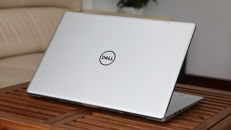 Dell 7570