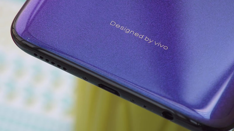 Đánh giá Vivo V11