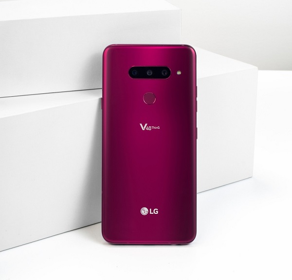 LG V40 ThinQ trình làng: Màn hình OLED, 5 camera, zoom quang 3x, chống nước IP68 LG V40 ThinQ trình làng: Màn hình OLED, 5 camera, zoom quang 3x, chống nước IP68