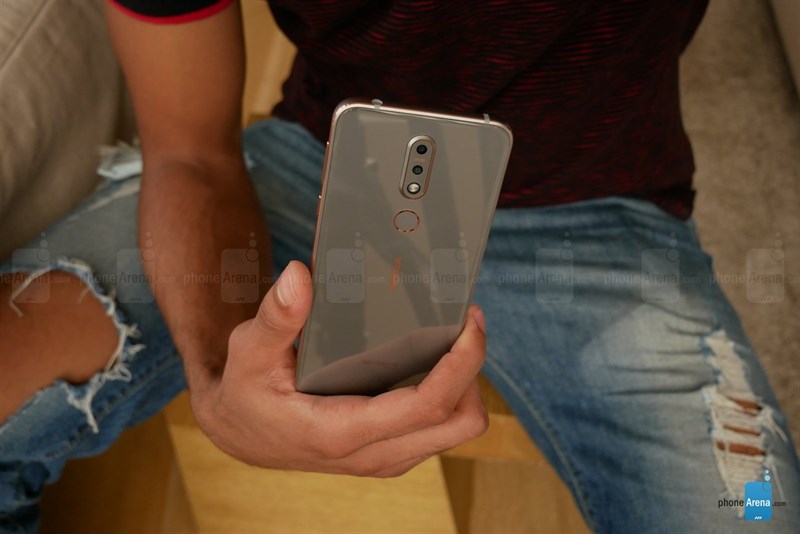 Trên tay Nokia 7.1: Smartphone tầm trung đẹp với một số tính năng hấp dẫn Trên tay Nokia 7.1: Smartphone tầm trung đẹp với một số tính năng hấp dẫn