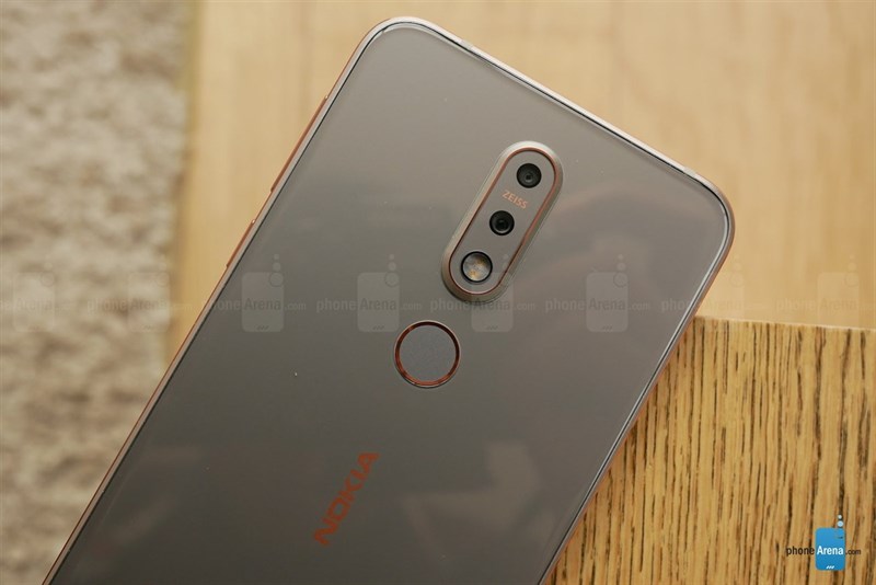 Trên tay Nokia 7.1: Smartphone tầm trung đẹp với một số tính năng hấp dẫn Trên tay Nokia 7.1: Smartphone tầm trung đẹp với một số tính năng hấp dẫn