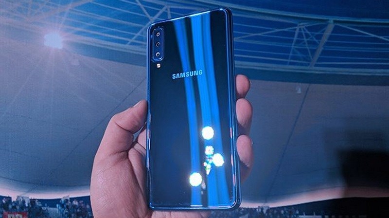 Samsung ra mắt Galaxy A7 (2018) 3 camera tại Việt Nam, giá bán được hé lộ