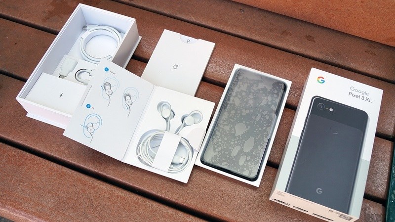 Trên tay Google Pixel 3 XL trước giờ ra mắt Trên tay Google Pixel 3 XL trước giờ ra mắt