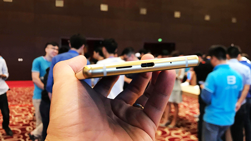 Bphone 3 Bphone 3
