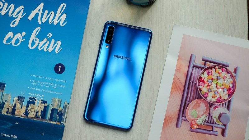 7 lý do nên chọn mua Galaxy A7 2018