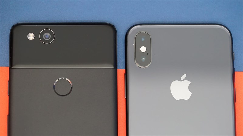 Apple-iPhone-X-vs-Google-Pixel-2