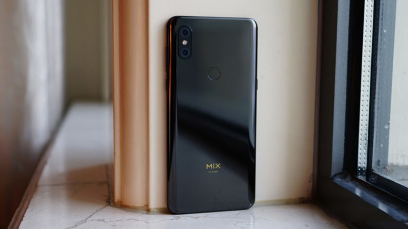 Trên tay điện thoại trượt Xiaomi Mi MIX 3 xem có gì HOT và đáng mua Trên tay điện thoại trượt Xiaomi Mi MIX 3 xem có gì HOT và đáng mua