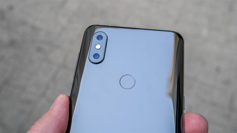 CEO Xiaomi và Huawei tranh luận với nhau về camera trên smartphone cao cấp CEO Xiaomi và Huawei tranh luận với nhau về camera trên smartphone cao cấp