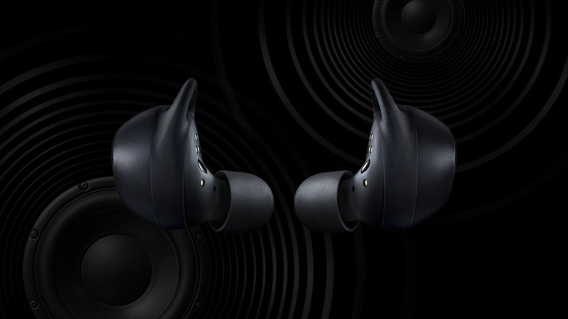 Samsung ra mắt tai nghe không dây thông minh Gear IconX (2018) giá 5 triá»u tại Viá»t Nam