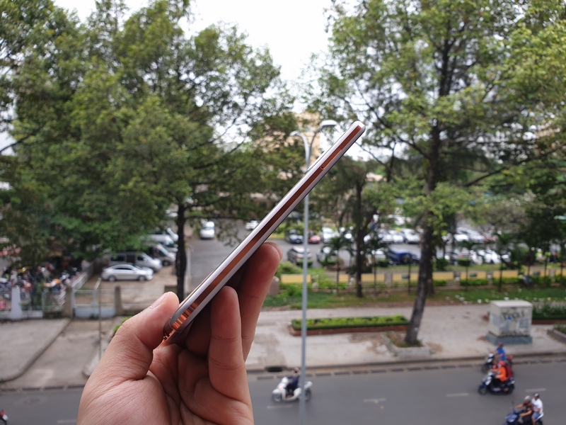 Trên tay nhanh Nokia X7 tại Việt Nam: Chip Snapdragon 710, thiết kế cao cấp Trên tay nhanh Nokia X7 tại Việt Nam: Chip Snapdragon 710, thiết kế cao cấp