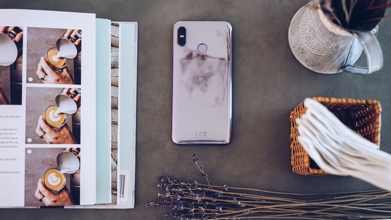 HTC U12 Life HTC U12 Life