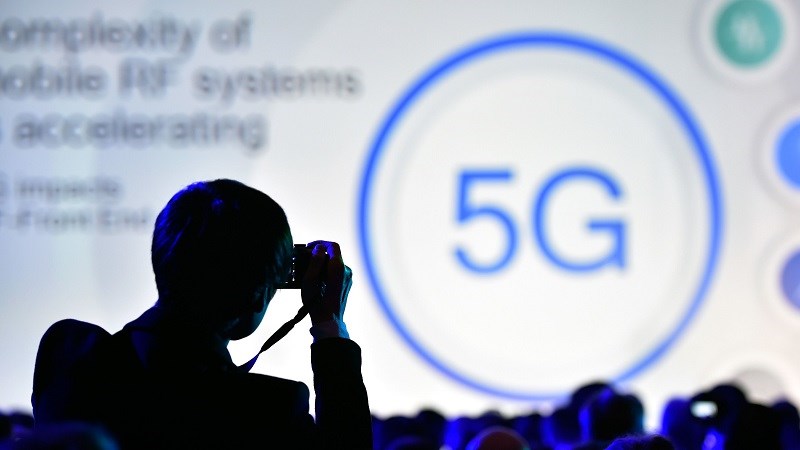 OPPO thử nghiệm thành công cuộc gọi video 5G đầu tiên trên thế giới OPPO thử nghiệm thành công cuộc gọi video 5G đầu tiên trên thế giới