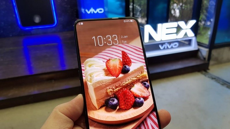 Smartphone 2 màn hình, 3 camera sau của Vivo lộ nhiều ảnh thực tế