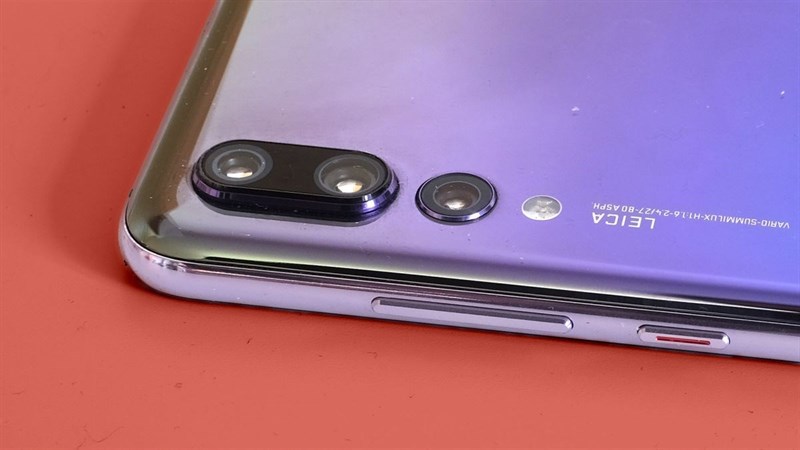 Huawei P30 sẽ trang bị 3 camera mặt sau, hỗ trợ zoom quang 5x Huawei P30 sẽ trang bị 3 camera mặt sau, hỗ trợ zoom quang 5x