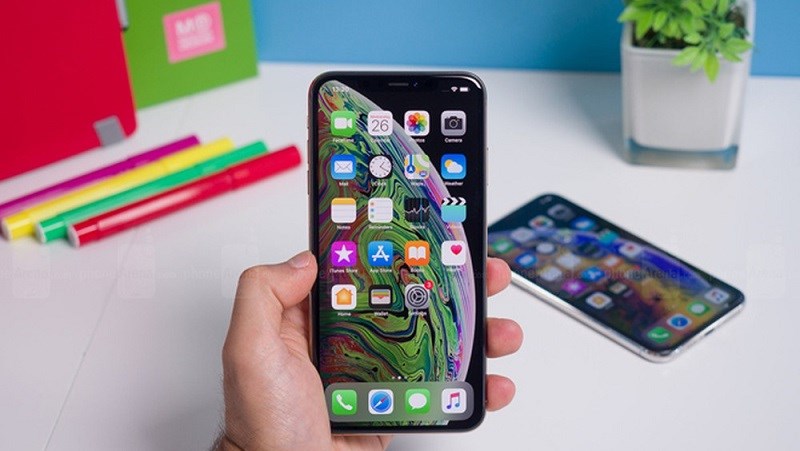 iPhone iPhone