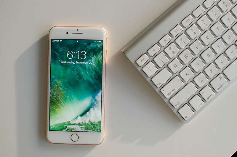 iPhone iPhone
