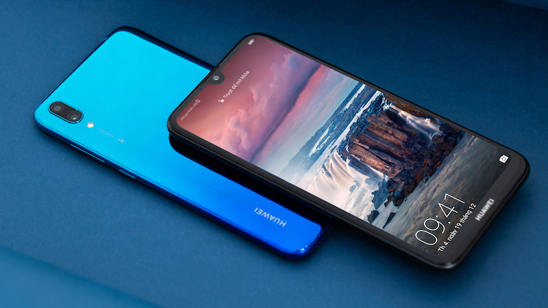 Bộ 3 smartphone mới giá rẻ, pin trâu,... đáng sắm Bộ 3 smartphone mới giá rẻ, pin trâu,... đáng sắm