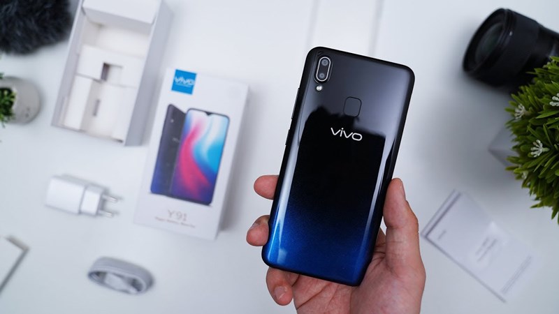 Bộ 3 smartphone mới giá rẻ, pin trâu,... đáng sắm Bộ 3 smartphone mới giá rẻ, pin trâu,... đáng sắm