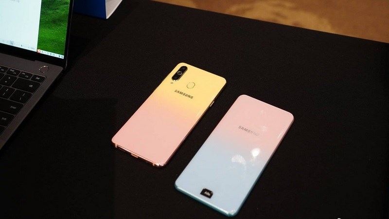 Galaxy A8s