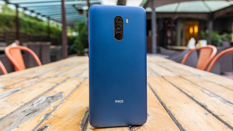 POCO F1