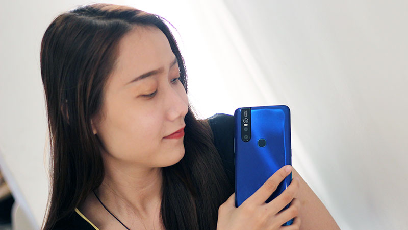 Đánh giá chi tiết Vivo V15