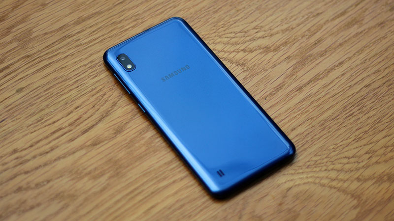 Trên tay Galaxy A10 Trên tay Galaxy A10