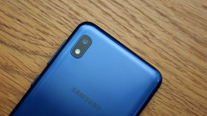 Trên tay Galaxy A10 Trên tay Galaxy A10