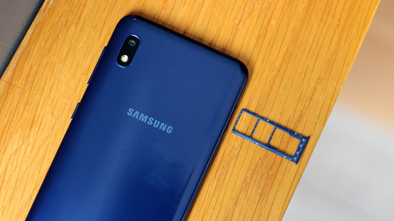 Trên tay Galaxy A10 Trên tay Galaxy A10