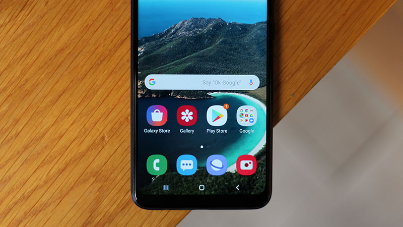 Trên tay Galaxy A10 Trên tay Galaxy A10