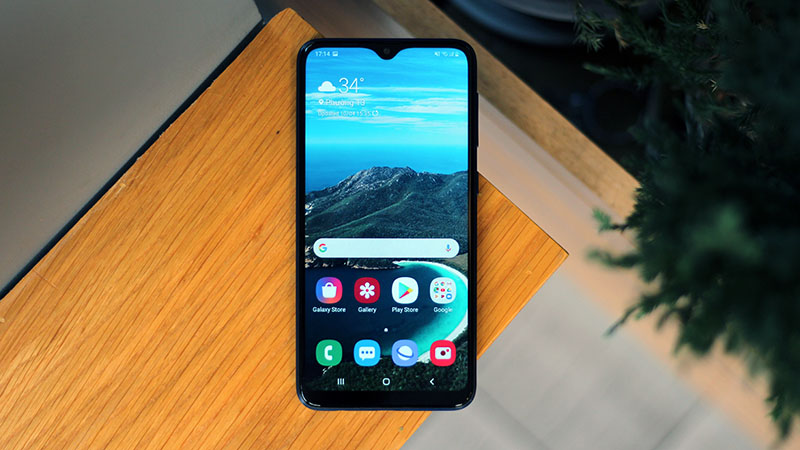 Trên tay Galaxy A10 Trên tay Galaxy A10