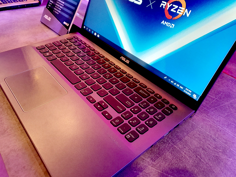 ASUS hợp tác AMD