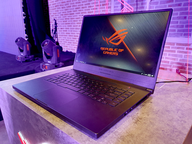 ASUS hợp tác AMD