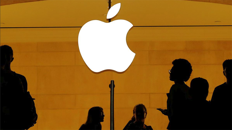 Apple Apple