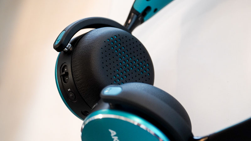 Đánh giá tai nghe AKG Y500 Đánh giá tai nghe AKG Y500