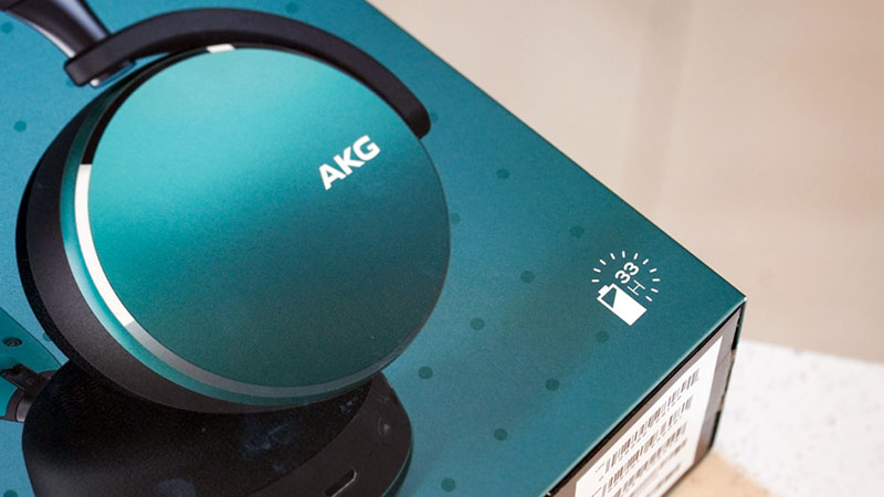 Trên tay tai nghe AKG Y500 Trên tay tai nghe AKG Y500